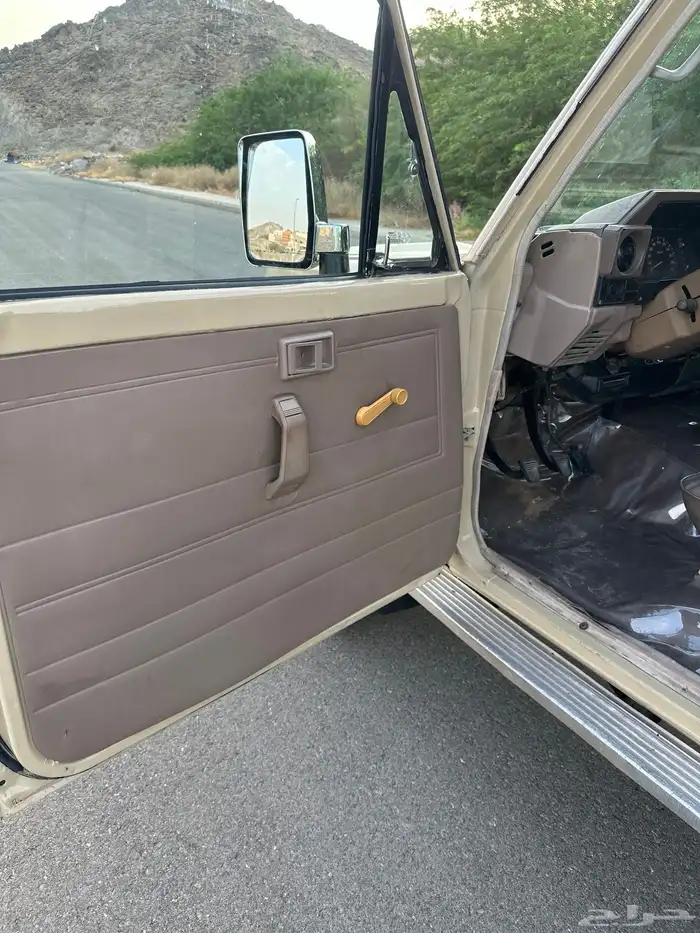 جيب شاص 2001 9