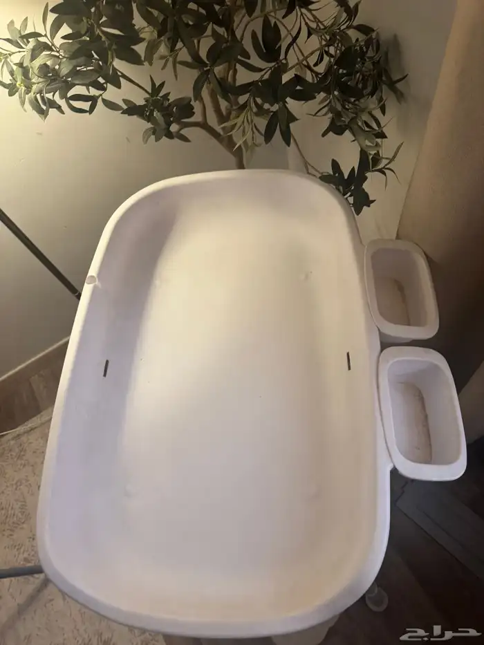 طاوله تغير حفاظ و استحمام 2