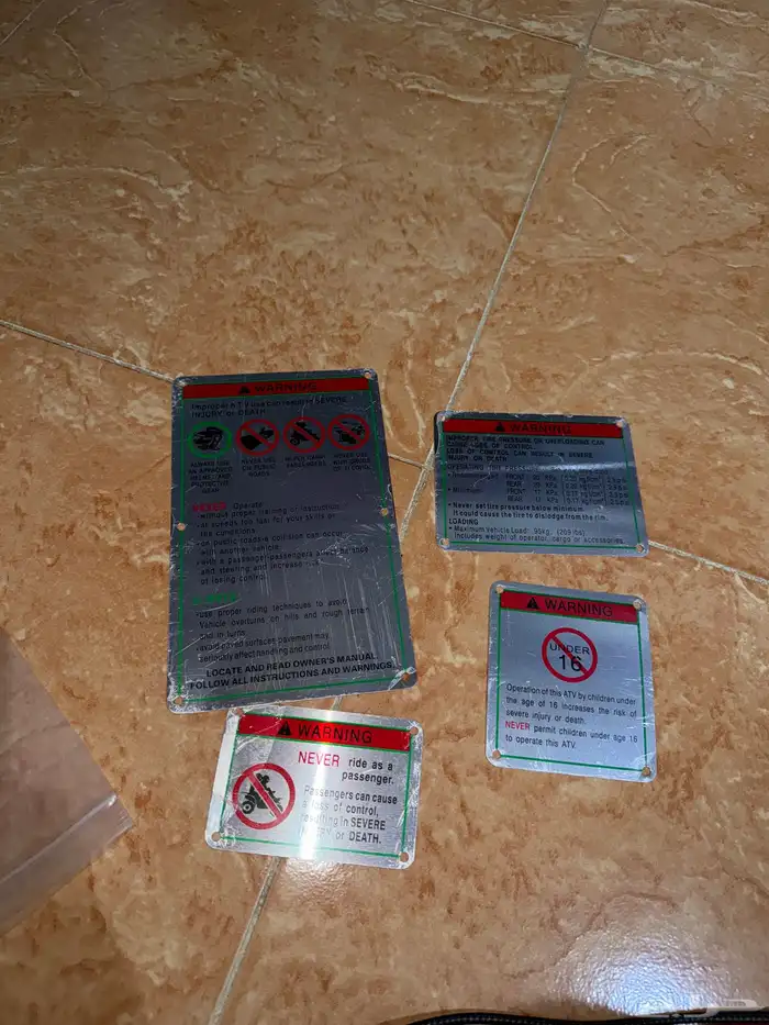 استكرات تحذيريه للدبابات المونيوم 0