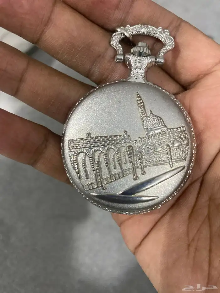 ساعه قديمه مره للبيع 2