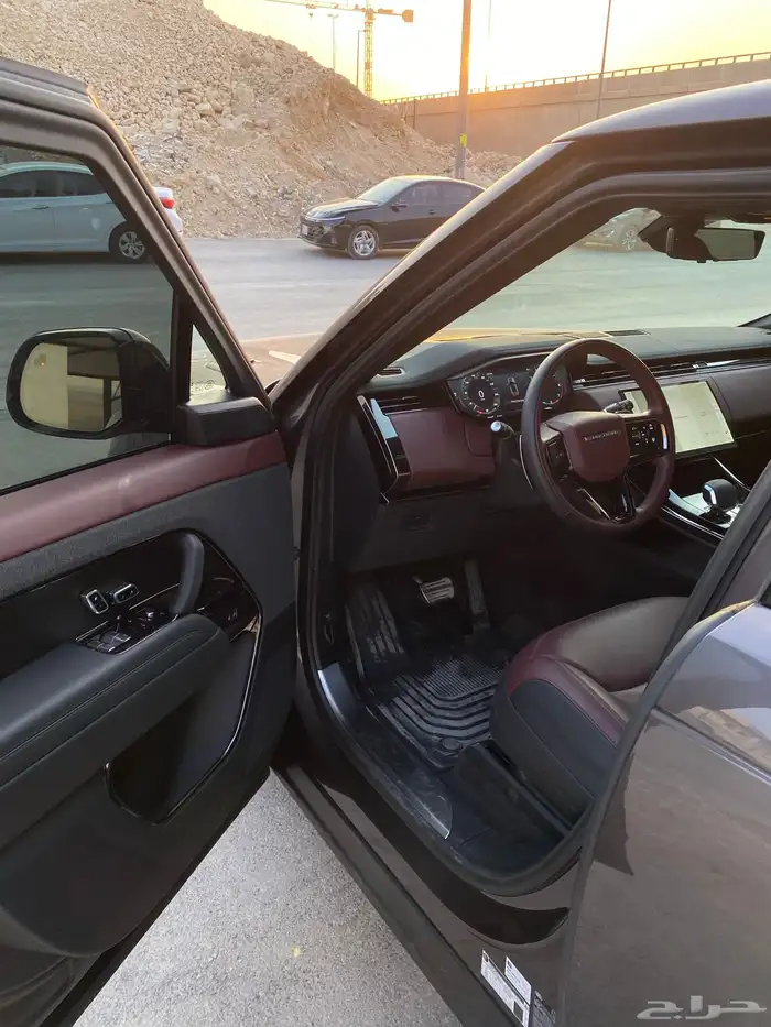 Range Rover Sport P400 Dynamic SE 2024 مواصفات HSE 9