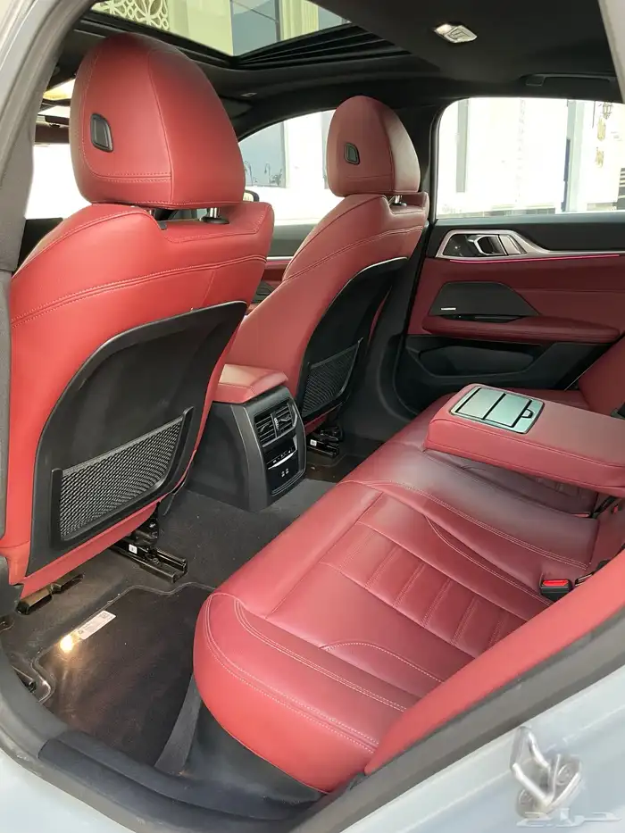 للبيع BMW - 2024 - 430i نظيفة جدا 38