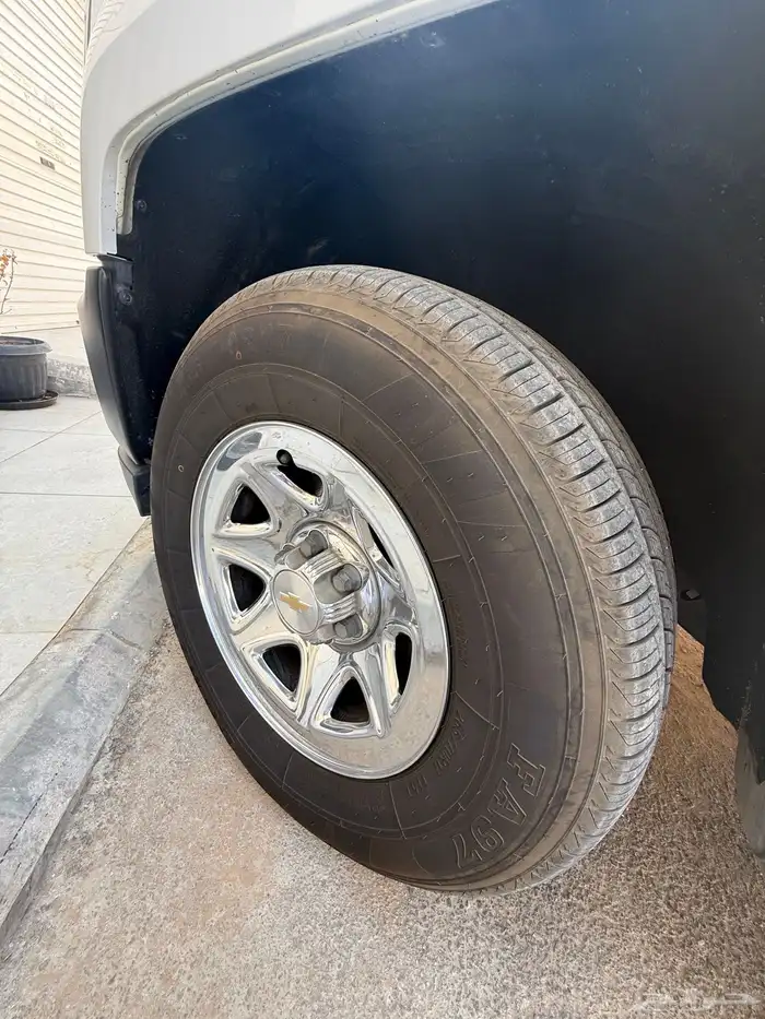 سلفرادو 2018 ممشى 156000 لون ابيض دبل V6 10