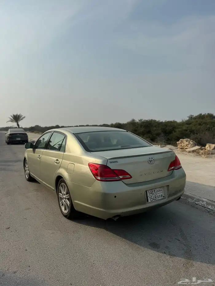 للبيع افالون موديل 2007 1