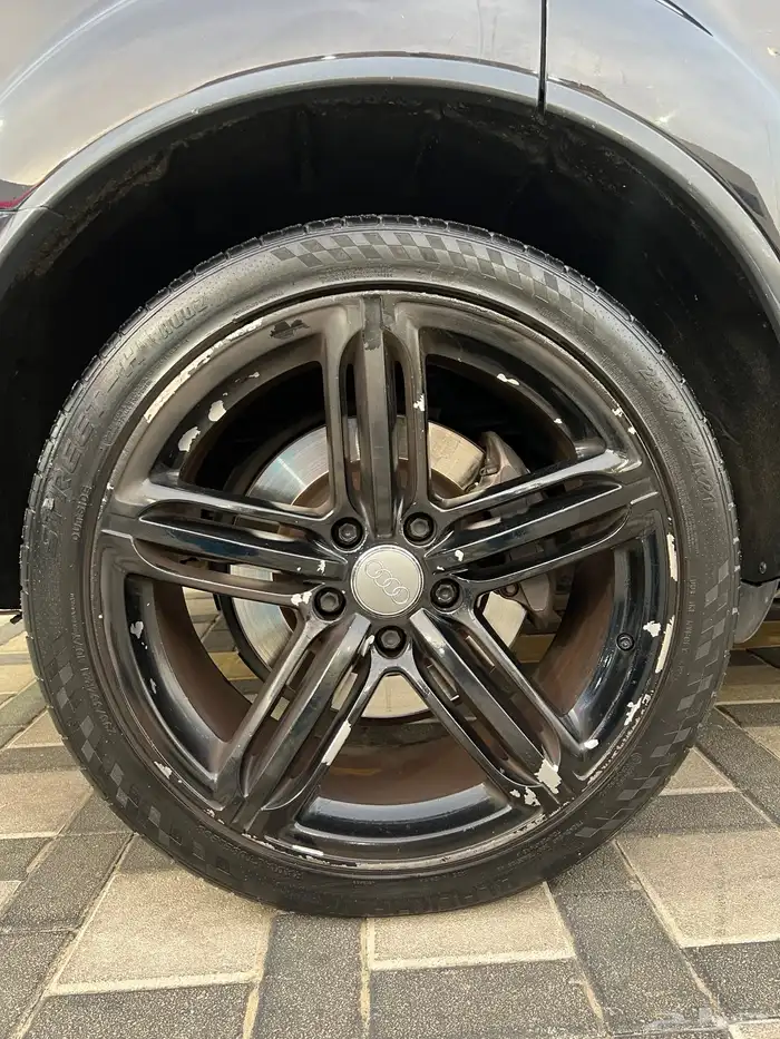 اودي Q7 19