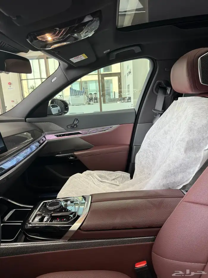 BMW735 2024 تيتانيوم 9