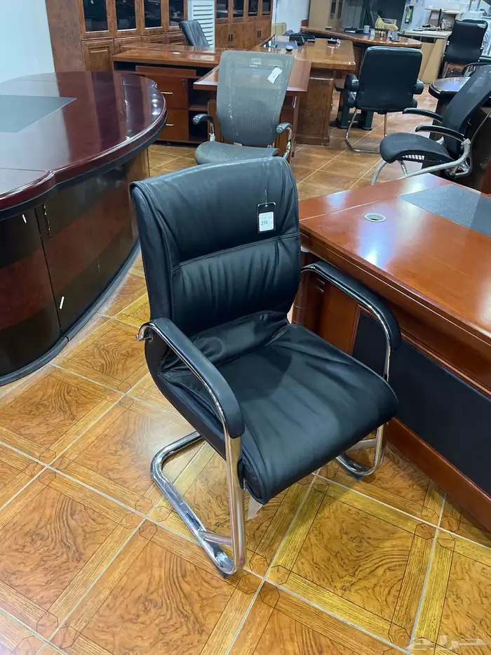 كرسي ثابت لون اسود 0