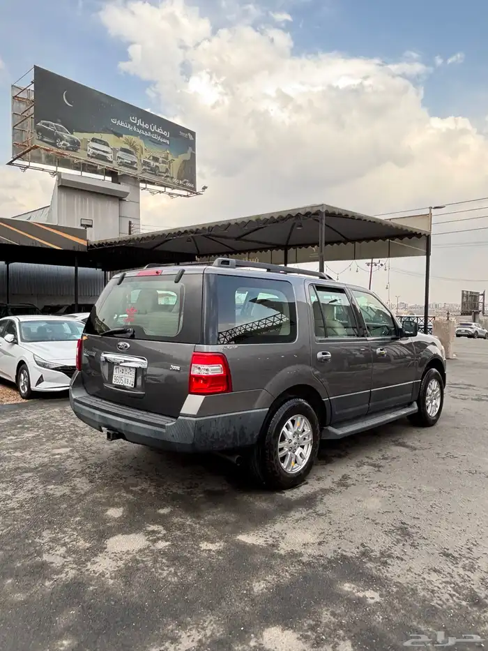 فورد اكسبديشن 2013 8