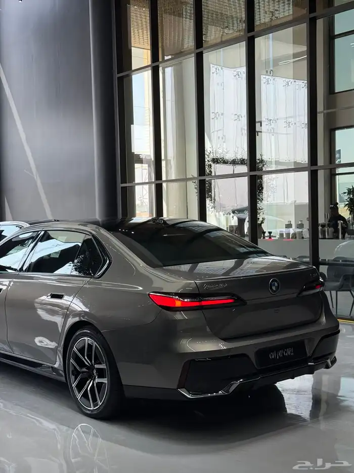 BMW735 2024 تيتانيوم 0