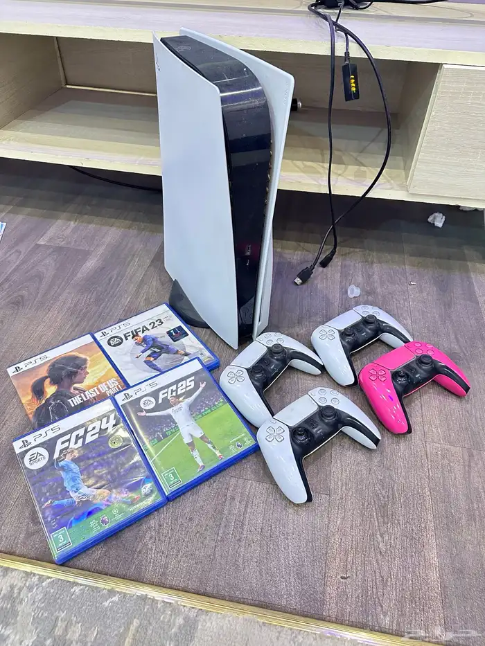 تلفزيون 70 بوصه ومكيف سبلت وسوني 5 1