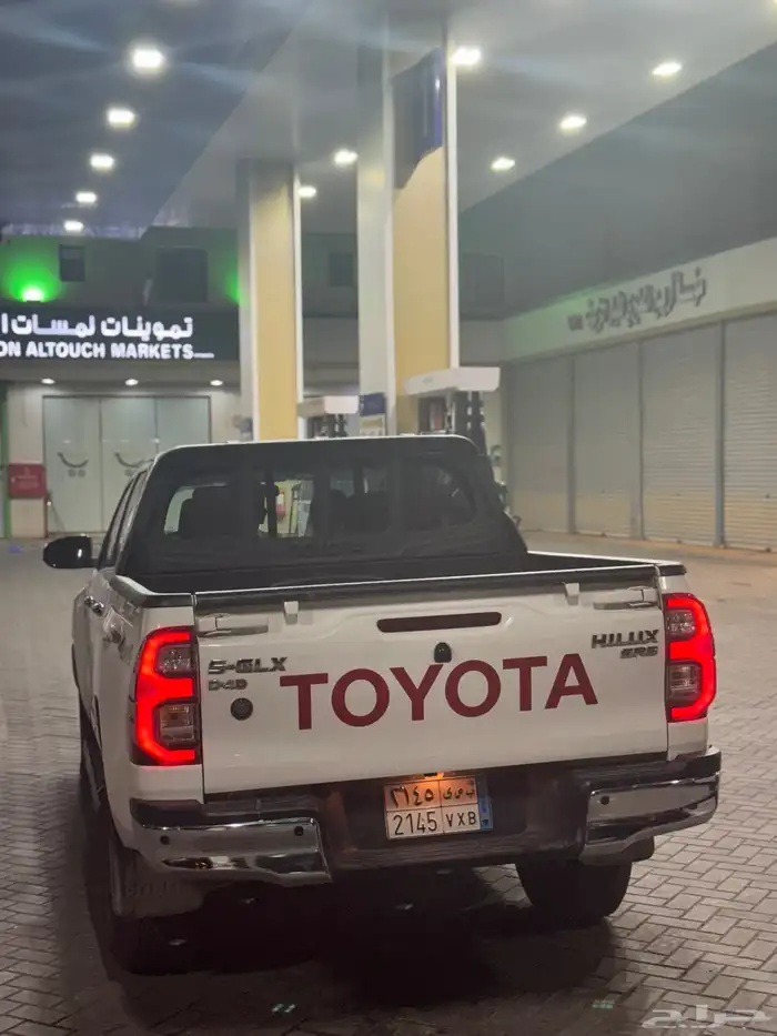 هايلاكس 2023 فل كامل 12