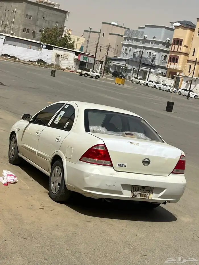 نيسان صني 2011 للبيع 1