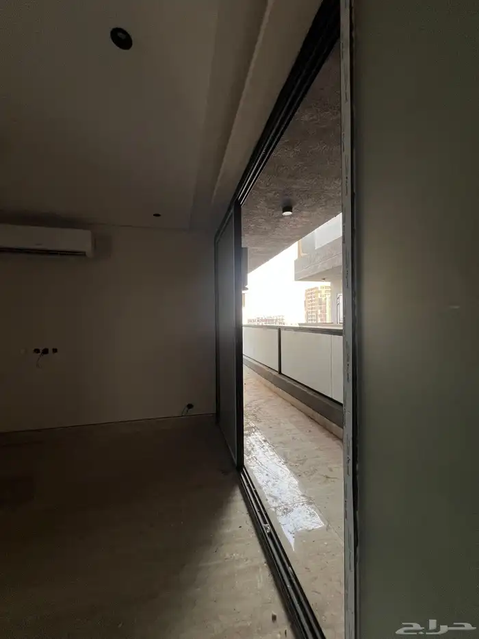 شقق تمليك بحي العاشر مقابل العثيم بارك 8