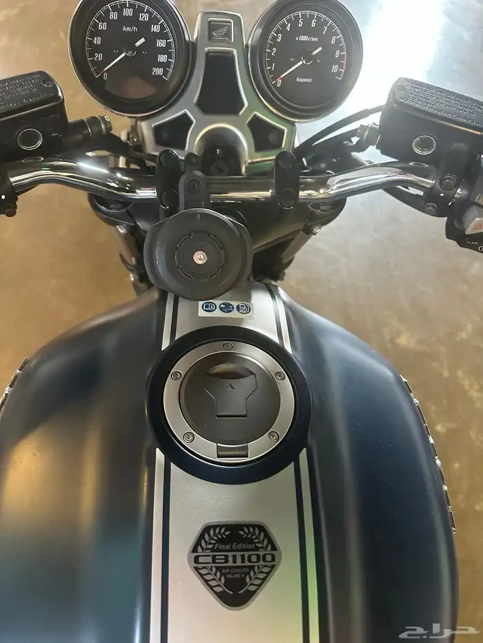 هوندا CB1100 آخر اصدار 2023 3