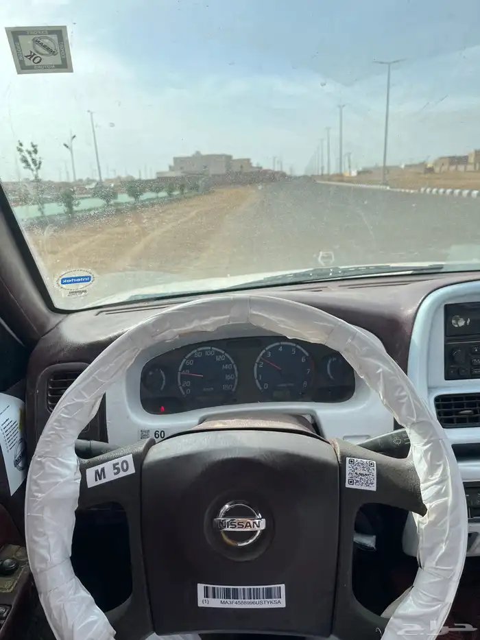 السلام عليكم اعرض لكم ددسن موديل2002 ماشي 50 0