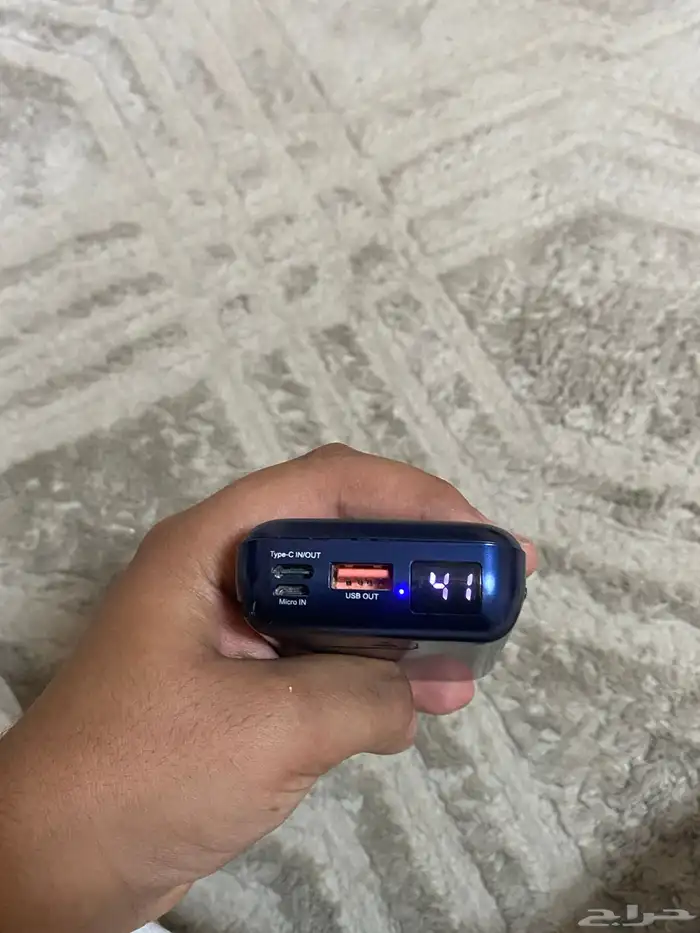 شاحن لا سلكي وبور بانك 0