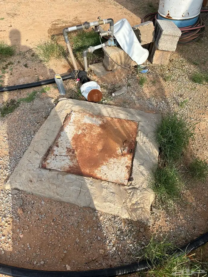 استراحة مكتملة الخدمات الموقع بداية عشيره خلف محطة تنومه 2ك 21