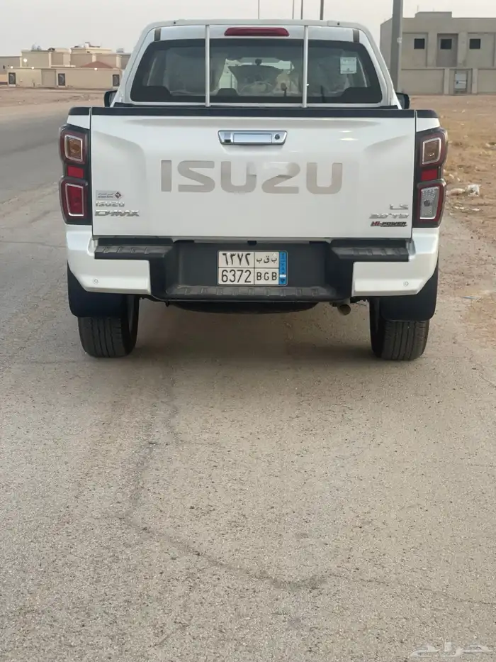 ايسوزو 2024 اصفار فل كامل 3