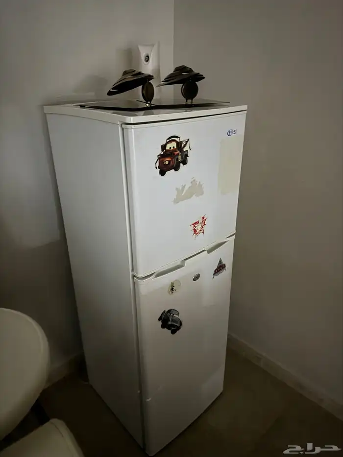 غرفة نوم كامله مع ثلاجتين ومراتب سرير طبيه 0