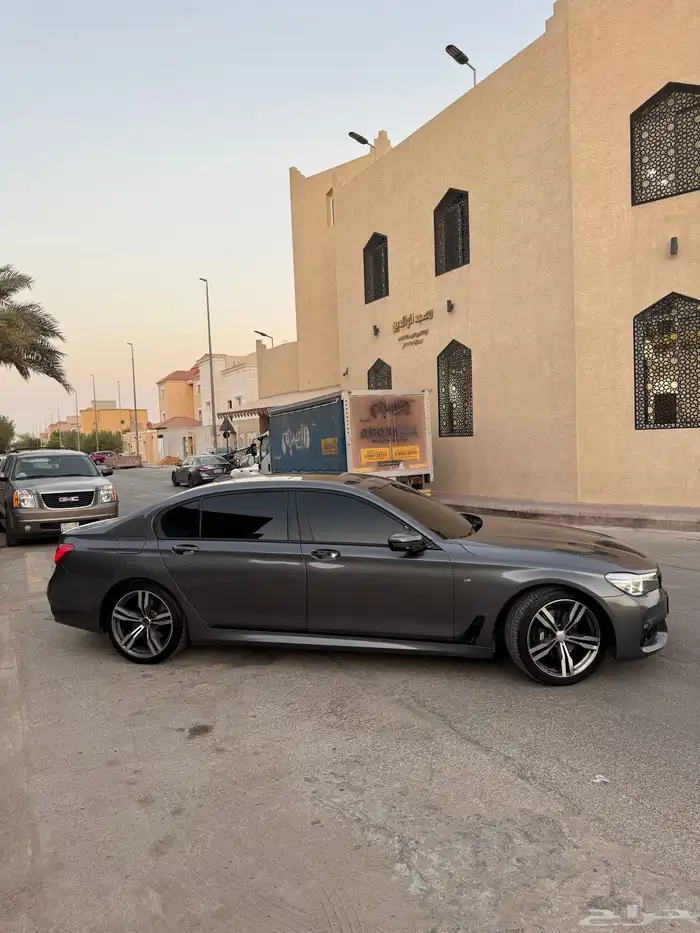 بي ام دبليو 2016 LI740 ( تم البيع ) 4