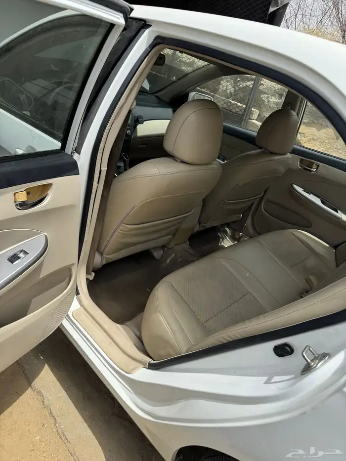 بي واي دي f3 4