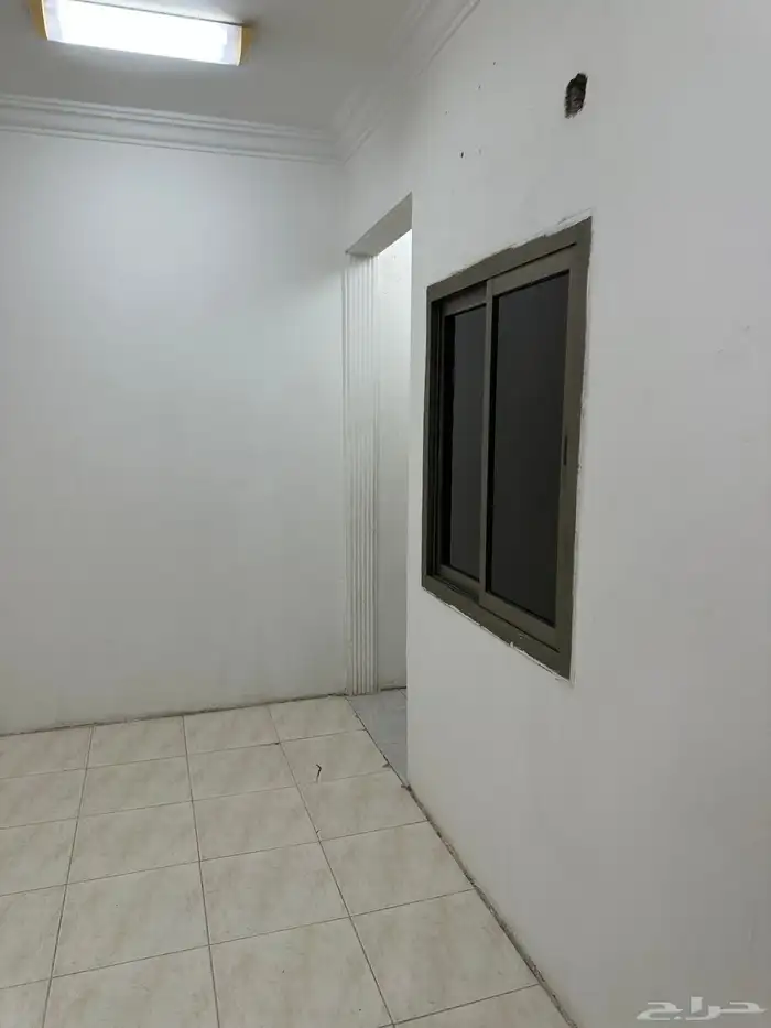 لتقبيل محل مشغل نسائي 33