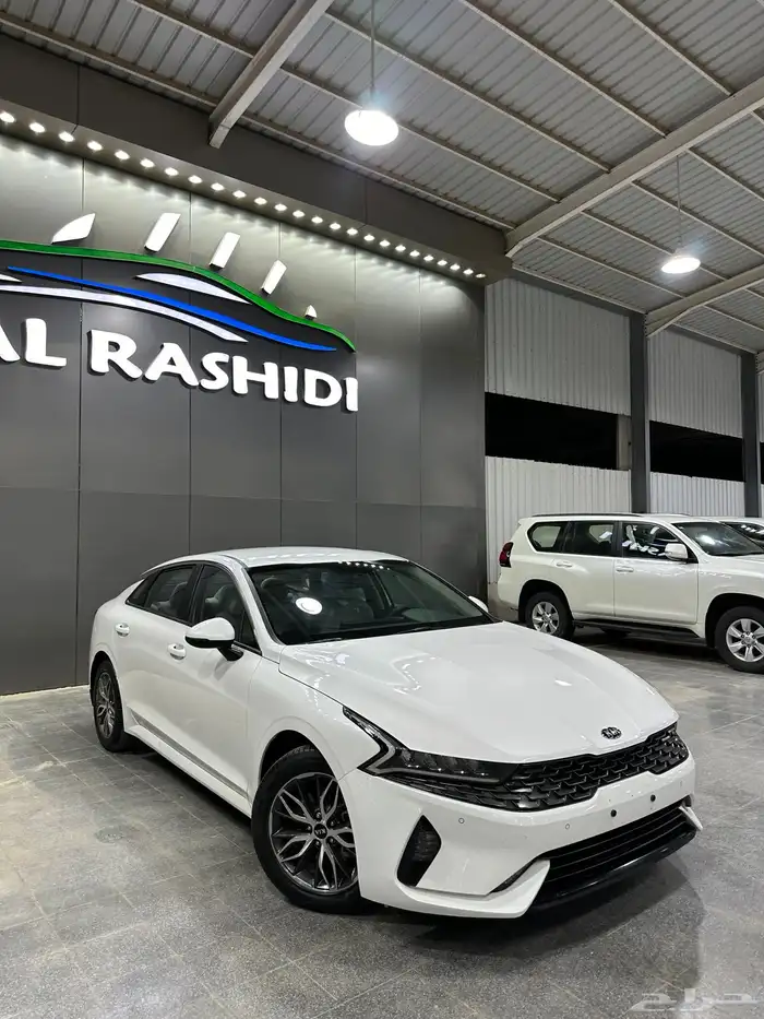 كيا K5 مطور 2021 لؤلؤي لدى معرض(عبيد الرشيدي) 8