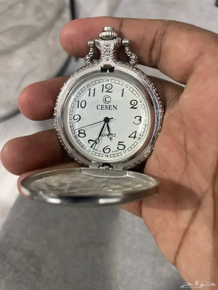 ساعه قديمه مره للبيع 1