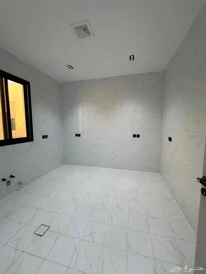للبيع تاون هاوس علوي امام مرفق( مسجد )حي الجنادريه 13