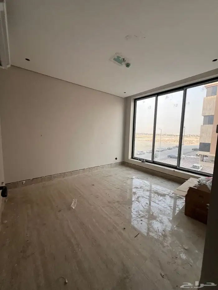 شقق تمليك بحي العاشر مقابل العثيم بارك 10