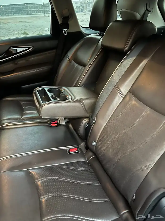 انتقيتي QX60 3