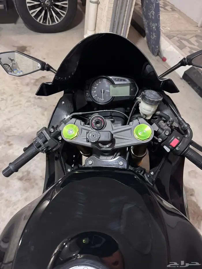 كوازاكي ZX-6R 2015 1