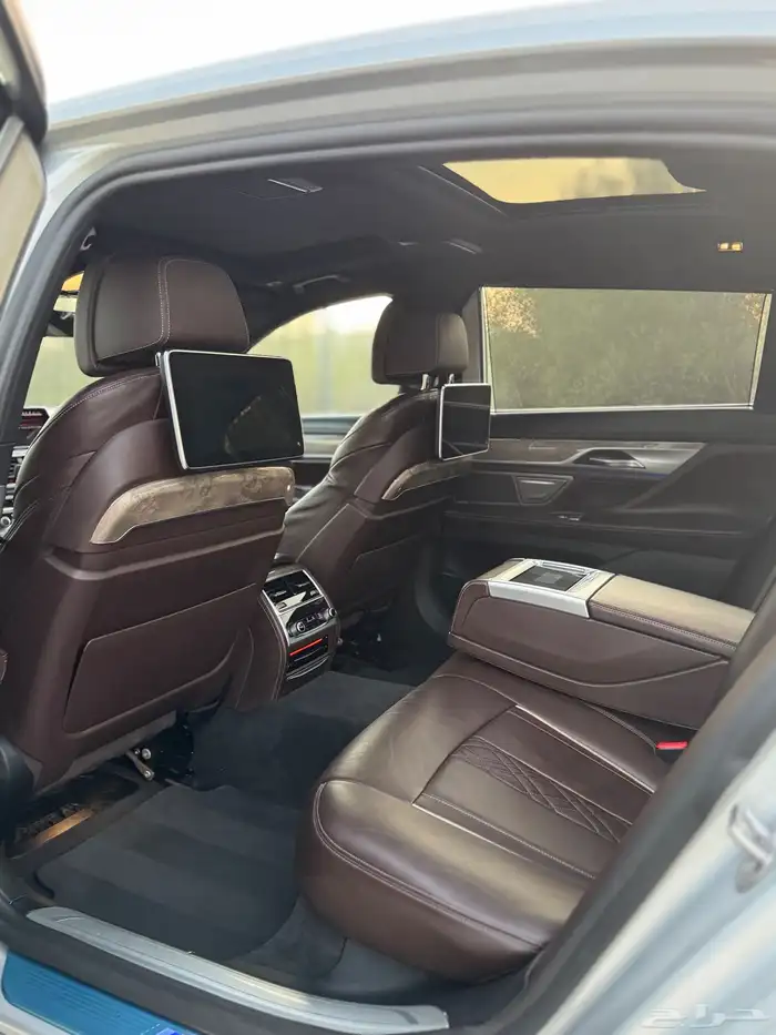 بي ام دبليو 730Li 2020 فل كامل بودي وكاله 30