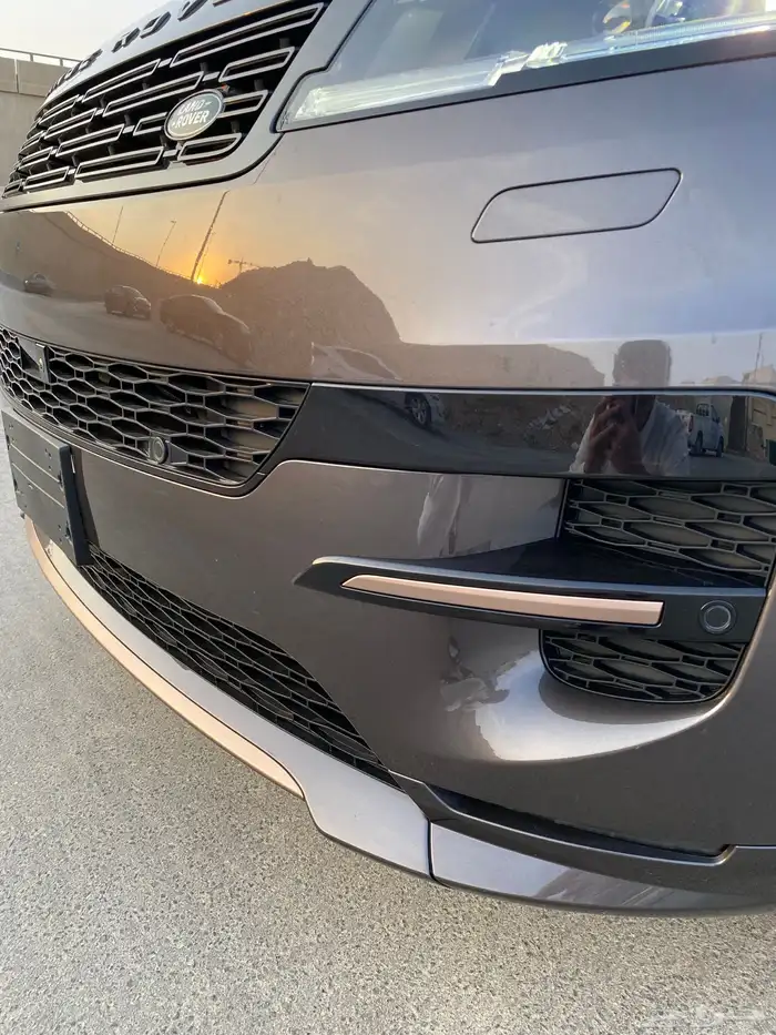 Range Rover Sport P400 Dynamic SE 2024 مواصفات HSE 7