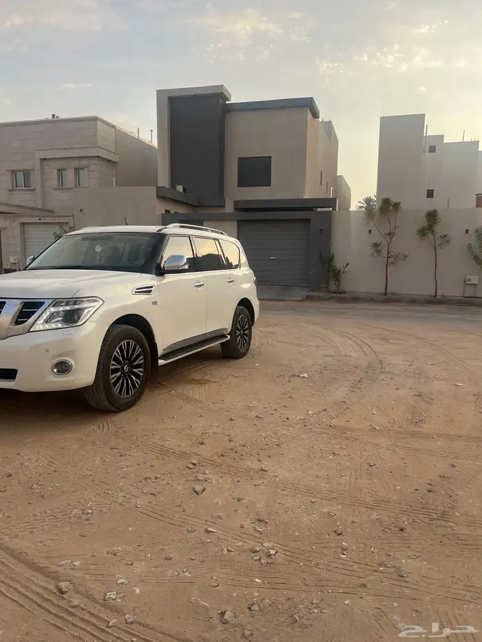 باترول se2 موديل 2014حجم320 0
