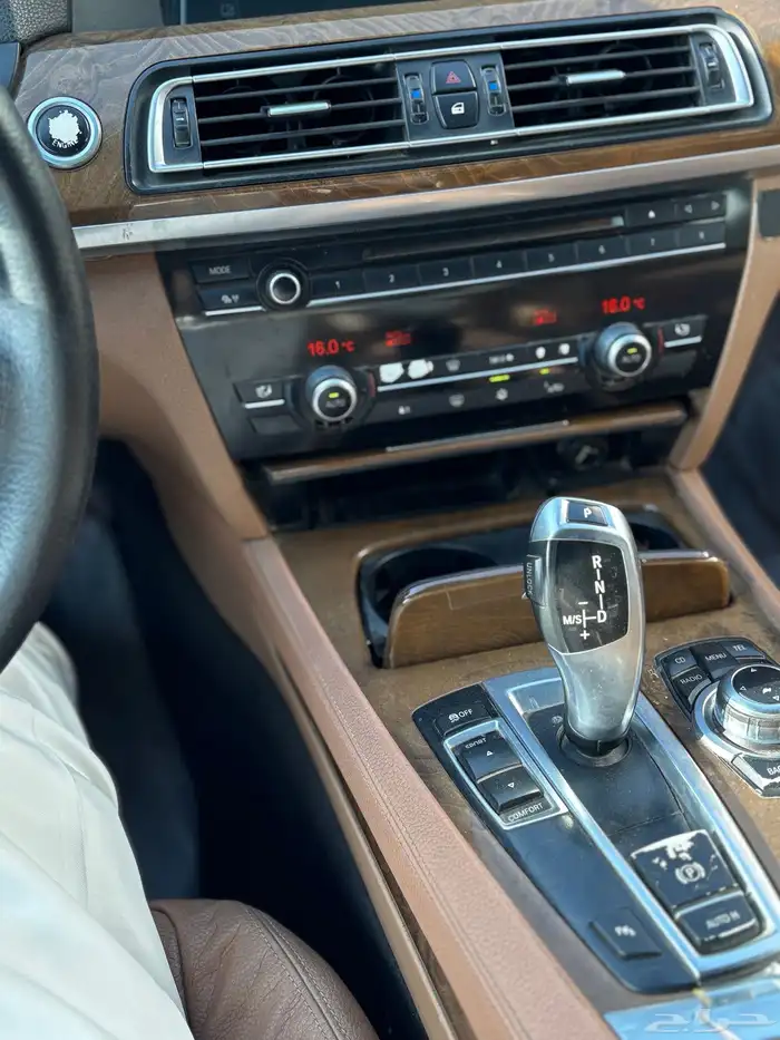 للبيع 2011 حجم 730 BMW 4