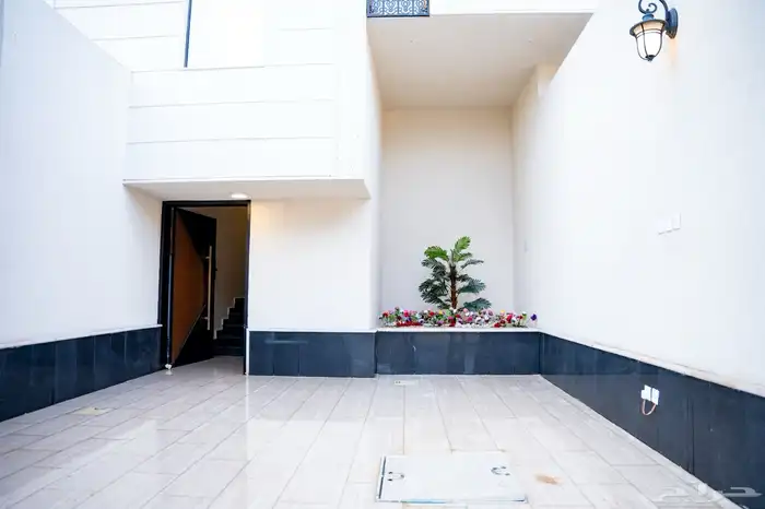 للبيع  دور ارضي 22