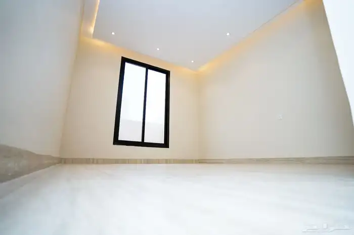 للبيع  دور ارضي 12