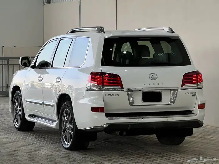 لكزس - LX570 - 2014 - سعودي - فل 3