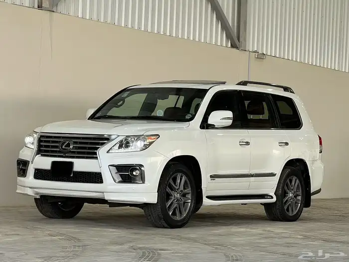 لكزس - LX570 - 2014 - سعودي - فل 0