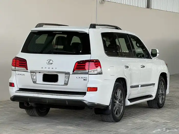 لكزس - LX570 - 2014 - سعودي - فل 6