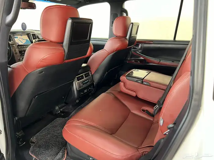 لكزس - LX570 - 2014 - سعودي - فل 15