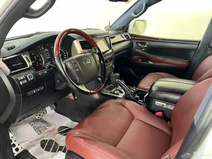 لكزس - LX570 - 2014 - سعودي - فل 13