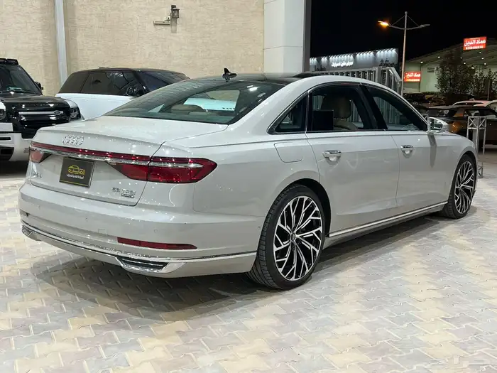 اودي A8L موديل 2019 5