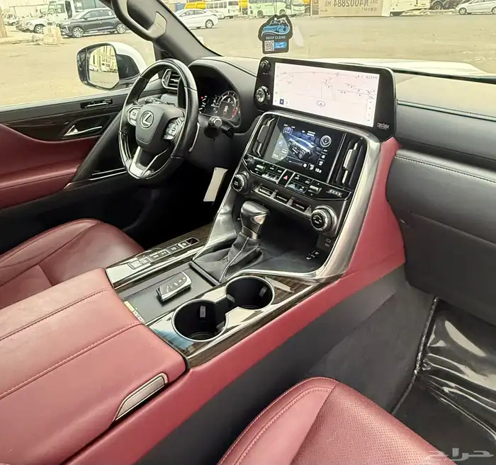 لكزس LX 600 2022 ( BB ) نضيف جدا للبيع 15