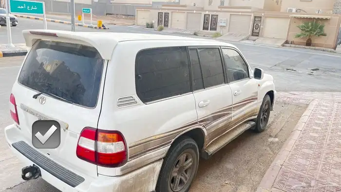 جيب لاندكروزر 2006 7