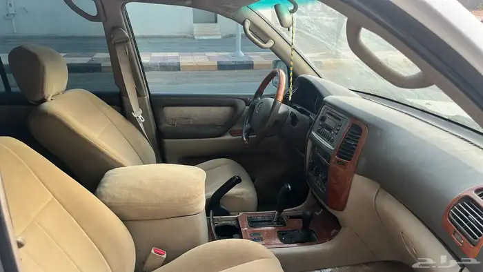 جيب لاندكروزر 2006 1