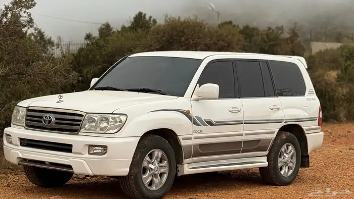 صالون لاندكروزر GXR 2006 للبيع 4