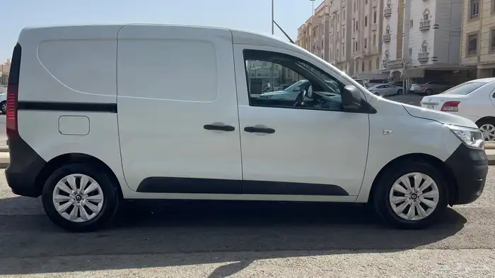 للبيع رينو دوكر إكسبريس 2023 2