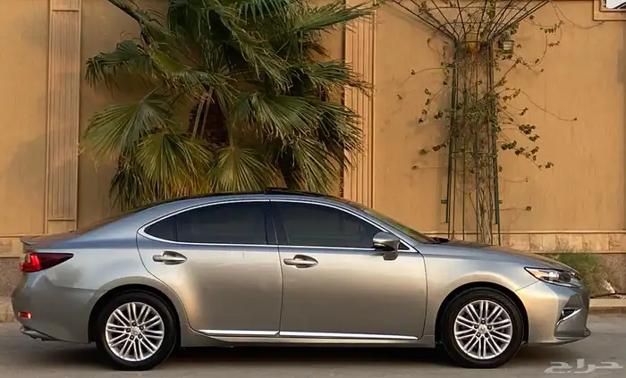 لكزس ES350 2016 سعودي 4